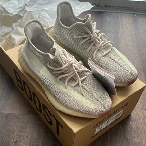 Yeezy Boost 350 V2 Citrin